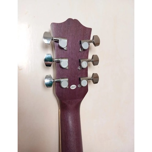 313 - Lindo Willow full size 4/4 purple electro acoustic guitar, model LDG-675/BL. In excellent condition ... 