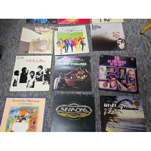 27 - A collection of approx 26 good vintage vinyl LP records of some some classic bands and artists, to i... 