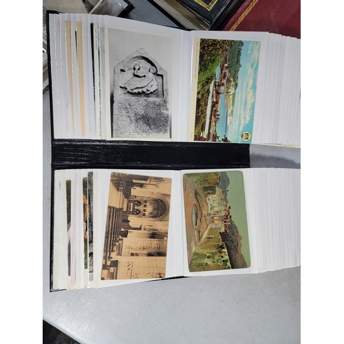 90 - Collection of 10x albums full of various postcards from around the world inc the Panama Canal, Spain... 