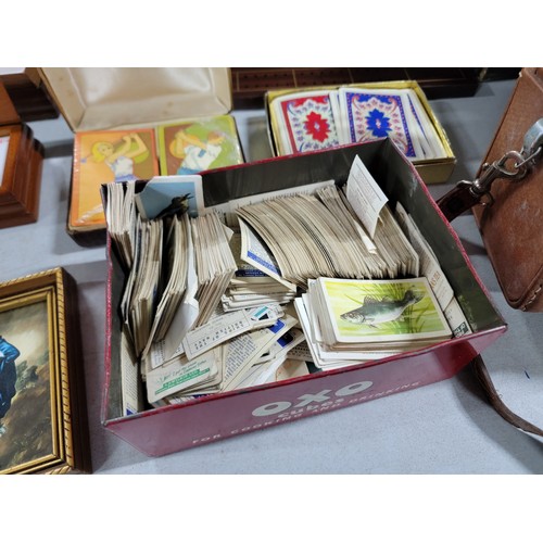 95 - 2x boxes of collectables inc a collection of vintage tins inc an afganistan war tin, hip flasks, alo... 