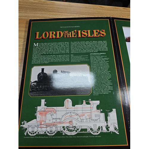 41 - A boxed Hornby R795 Lord of the Isles train pack, like new GWR 4-2-2 loco and tender 3 GWR clerestor... 