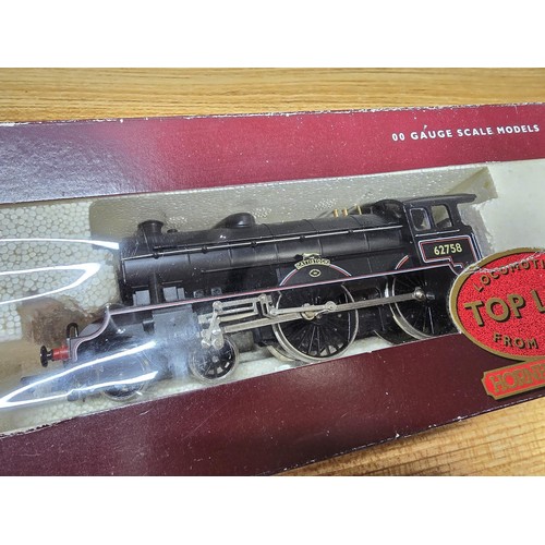 50 - A boxed Hornby R2021 BR Hunt Class loco and tender CATTISTOCK 62758 heavyweight tender drive, vacuum... 