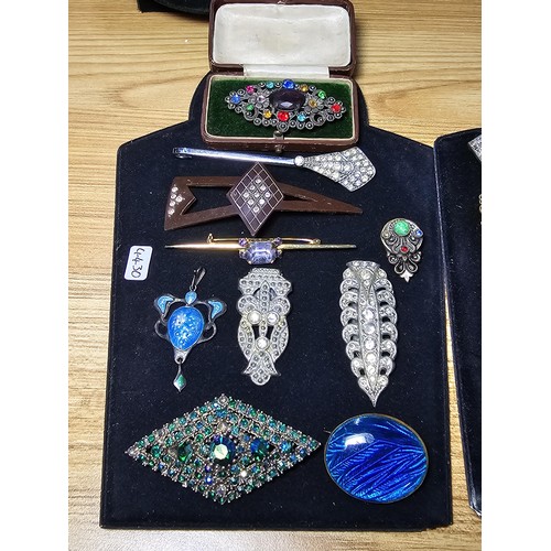 182 - A good quality  suite of art deco costume jewellery to include a 925 silver Art Nouveau and enamel p... 