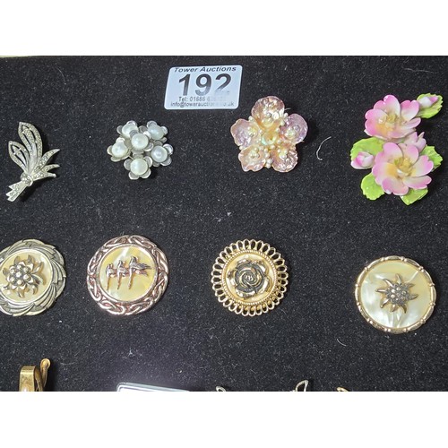 192 - A large collection of approx 39 costume brooches to include some good jewelled brooches the Scottish... 