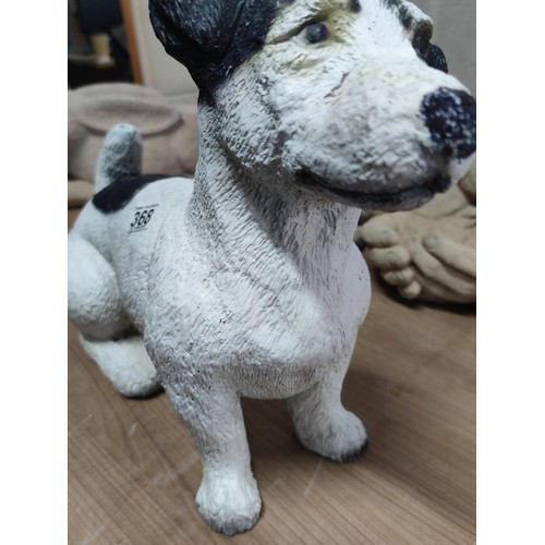 368 - Well detailed life size resin figure of a Jack Russell ideal for the garden has cracks to the muzzle... 