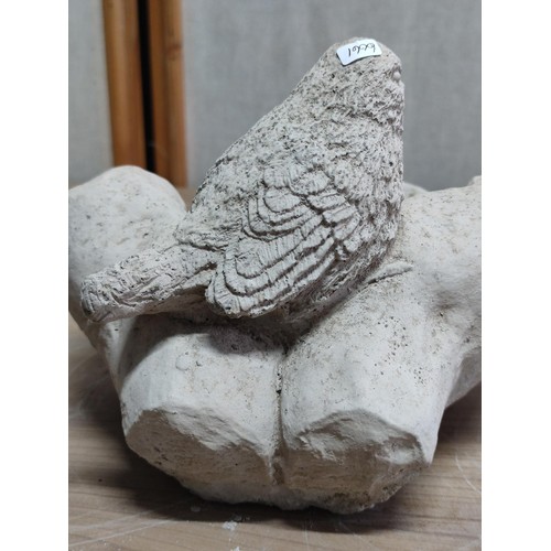 372 - Good quality concrete hands formed birdbath with a bird atop, well detailed in good order height 20c... 