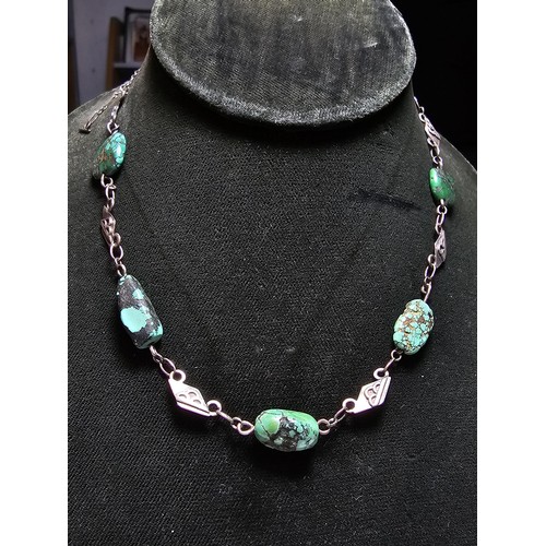 229 - We have a good vintage 925 silver necklace with 5 natural turquoise beaded stones, in good clean con... 