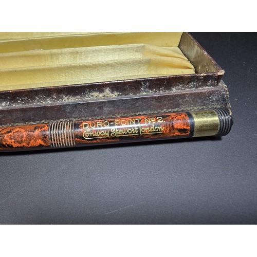 244 - A vintage good quality cased pen set by Conway Stewart to include a Dinky no.526M fountain pen and a... 