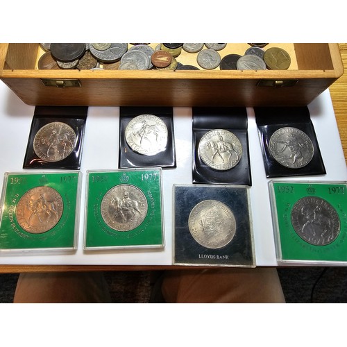 261 - A wooden box containing a large quantity of various vintage and antique British coins which includes... 