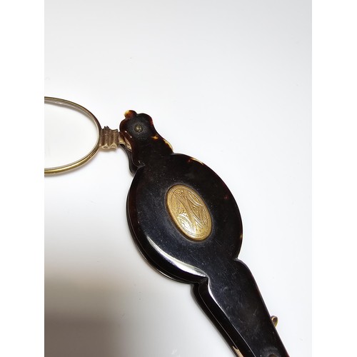 281 - A good pair of Victorian faux tortoiseshell lorgnette folding eye glasses, in excellent looked after... 