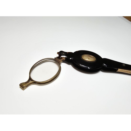 281 - A good pair of Victorian faux tortoiseshell lorgnette folding eye glasses, in excellent looked after... 