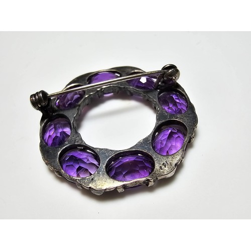 285 - A fine quality 925 silver vintage brooch inset with 8x faceted amethyst gemstones, each stone is of ... 