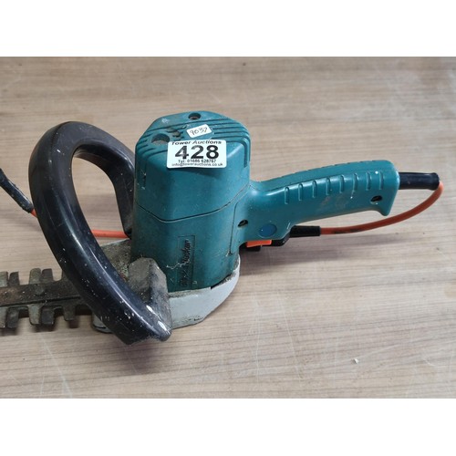 428 - Electric B&D hedge trimmer model GC16-H2 with a 18