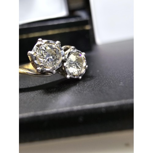 311 - A fine quality hallmarked 18ct yellow gold 2 stone diamond ring inset with 2x 0.256 ct diamonds (5.1... 