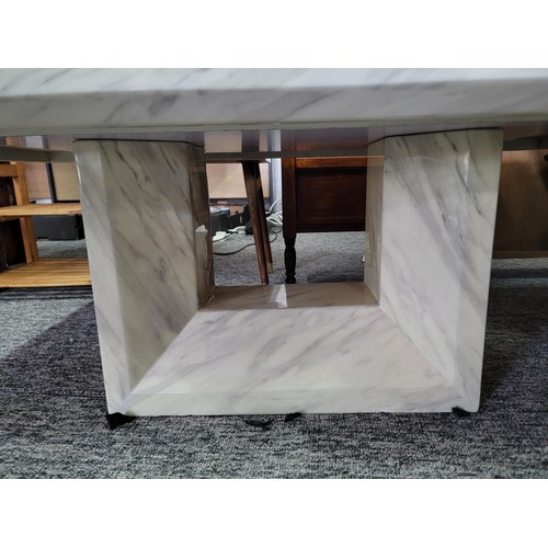 521 - Marble effect topped coffee table the top detaches for transit couple of nibbles.
125cm x 70cm