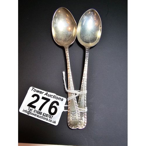 276 - A pair of hallmarked silver teaspoons hallmarked for Sheffield 1911, in good condition, the teaspoon... 