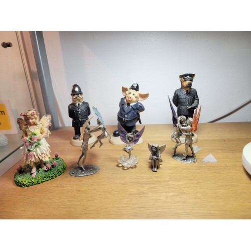 167A - 8 x Small figurines inc. a qty of 4 pewter fairy figures with magnetic wings (one wing has an old re... 