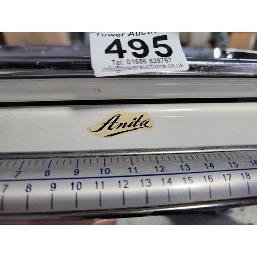 495 - Vintage 1970s Swedish EKS Anita kitchen Scales - measures upto 26 LBS. Comes with original stainless... 