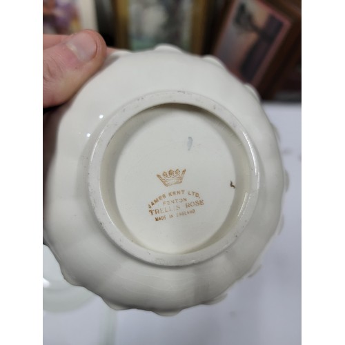 342 - various collectables to inc. Mintons, James Kent rose dish, trinkets boxes along with a selection of... 