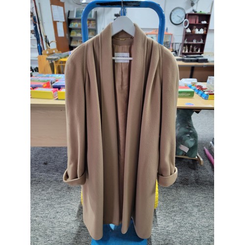 99 - A large ladies pure wool camel coat in good order by Windsmoor, size 18,