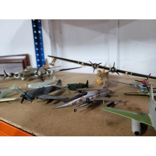 101 - Large collection of 22 model airfix areoplanes inc Spitfires, lancasters, boat planes, Messerschmidt... 