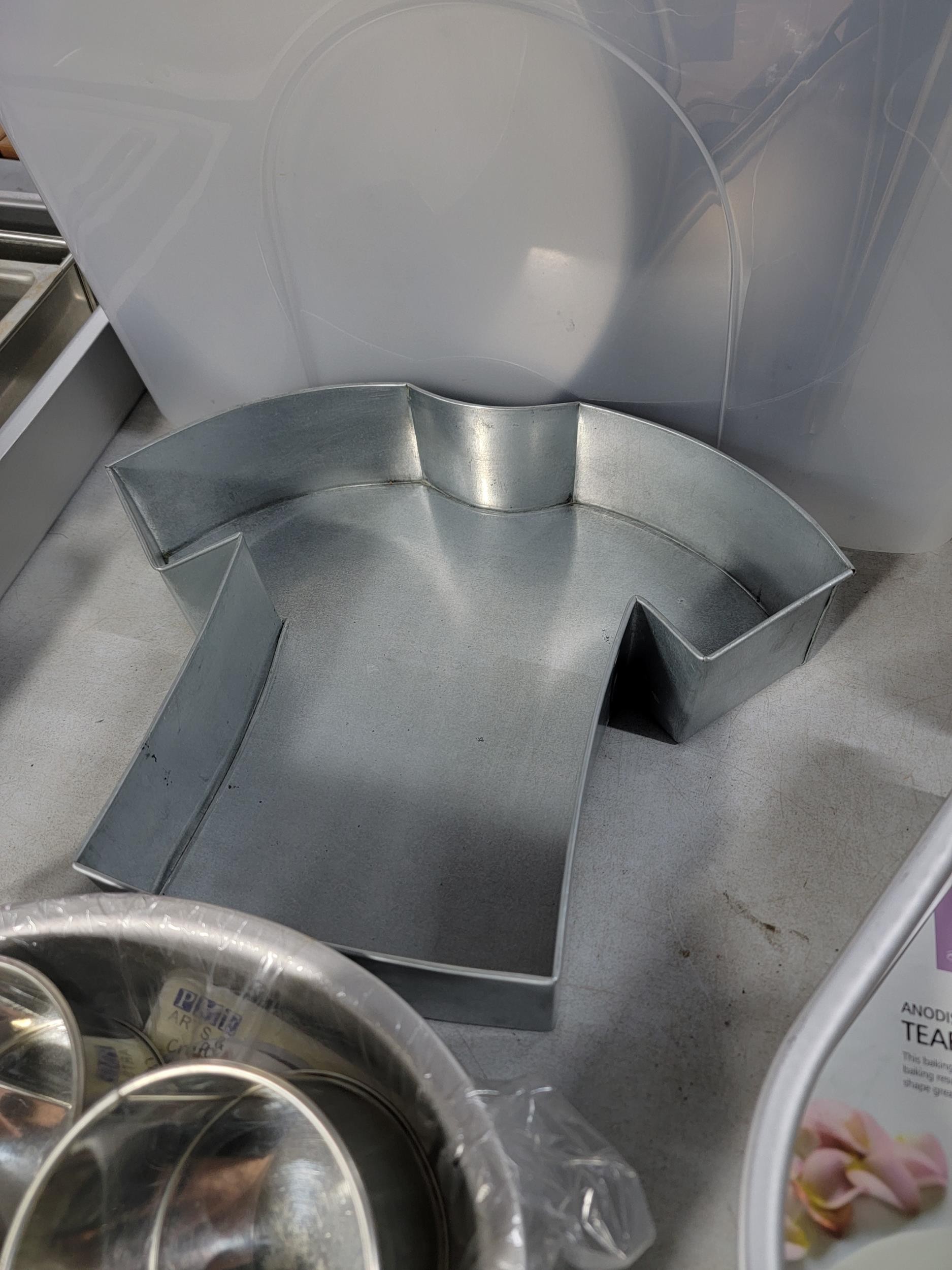 Large quantity of cake baking tins in 2 boxes, stainless steel, inc PME