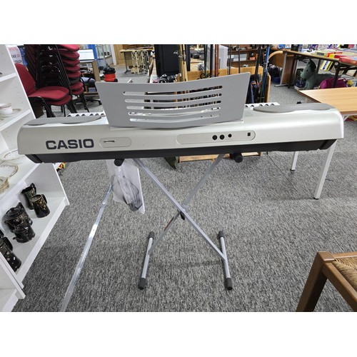 25 - Good quality comprehensive Casio WK-3200 keyboard with 160 rhythms 218 tones and 50 drawbar organ to... 