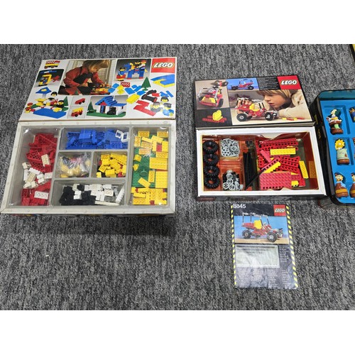 41 - 2 good vintage sets of Lego and The Simpsons chess set to include a vintage Lego set no 40 from 1976... 