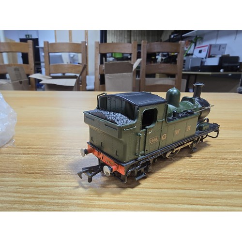 47 - An Airfix 00 gauge pannier tank locomotive GWR, no 1466, class 14XX, unboxed, clean and serviced wit... 