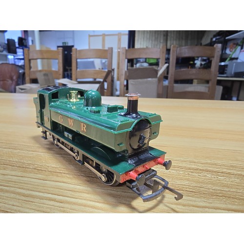 49 - A unboxed Hornby R041 0-6-0 GWR Pannier tank locomotive no 8751, cleaned and serviced with a test ru... 