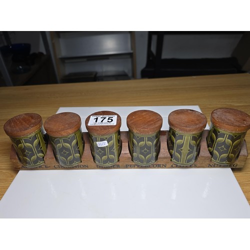 175 - A rare retro Hornsea 1974 green heirloom 6 jar spice rack, in excellent clean condition with no dama... 