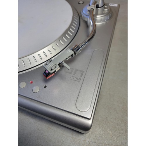 437 - Xion usb turntable in good working order complete with power cable, new stylus required