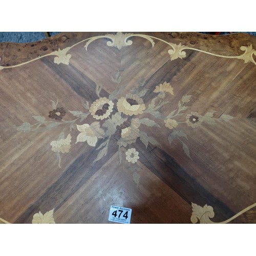 474 - Good quality wooden floral inlaid Sorrento style coffee table standing on carved pedestal stand in o... 