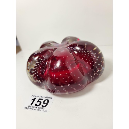 159 - Good quality vintage 1970's Whitefriars lobed bowl in a ruby colour way cased in clear glass with bu... 