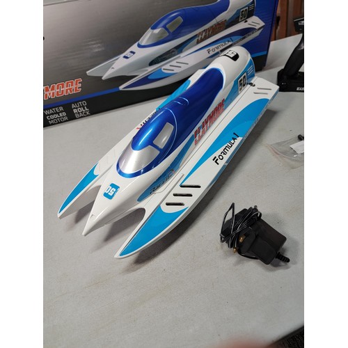 6 - Boxed RaceNT Claymore Remote Controlled speed boat - goes 31MPH in good condition appears to have ha... 