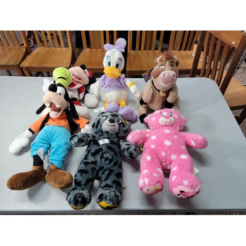 7 - Collection of Disney and Build A Bear to include 4x Disney soft toys and 2x Build A Bear teddy bears... 