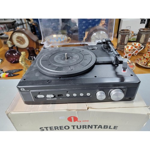 13 - Boxed Stereo turn table by 