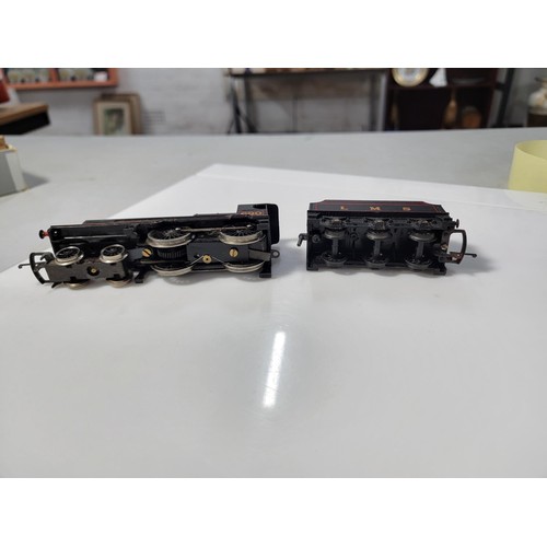 20 - Hornby R450 locomotive and tender LMS 4-4-0 Class 2P re-boxed in good condition