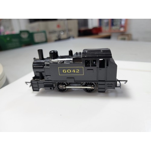 22 - 3x boxed 00 gauge locomotives to include a Airfix 54153 Green Late Crest 14xx Locomotive, boxed Horn... 