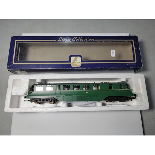 25 - Boxed Lima 205150A8 rail car in green in excellent condition boxed