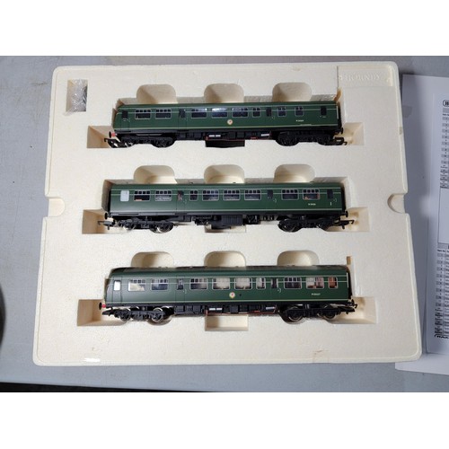 26 - Boxed Hornby R2578A BR Class 101 3 car set DMU in very clean condition