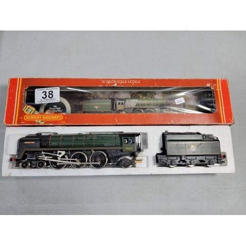 38 - Hornby R033 Morning star locomotive and tender NO. 70021, painted crew on footplate, lamp on front c... 