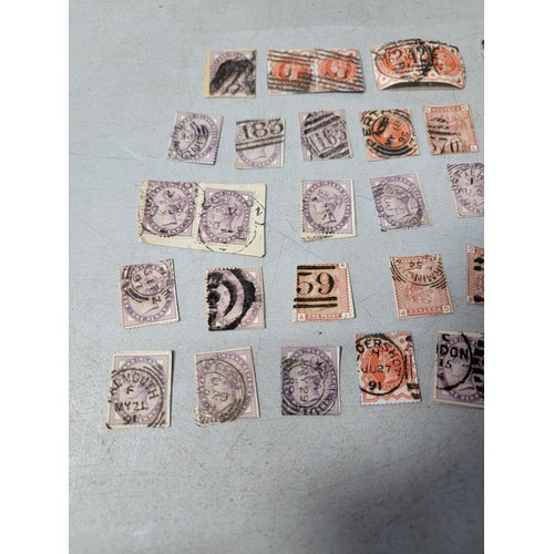 63 - Large quantity of loose Victorian stamps to include a large quantity of Penny Reds, Penny Lilacs all... 