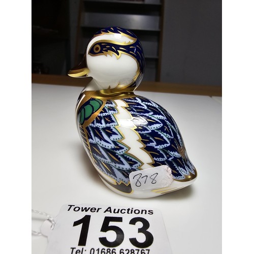 153 - Royal Crown Derby sitting duck paperweight with gold stopper in excellent condition