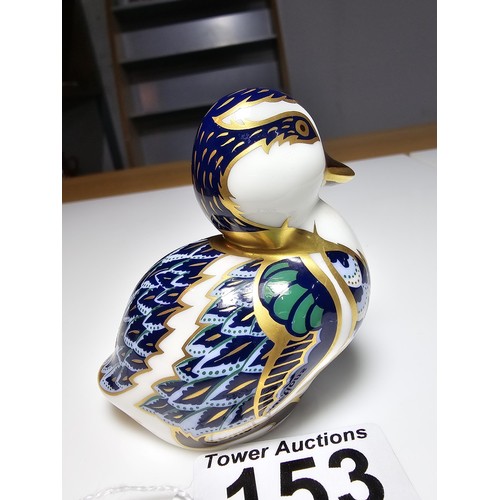 153 - Royal Crown Derby sitting duck paperweight with gold stopper in excellent condition