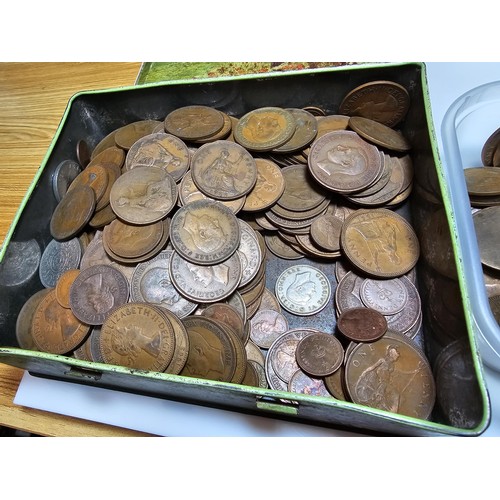 168 - 2x tubs full of vintage and antique British coins to include a large quantity of copper pennies with... 