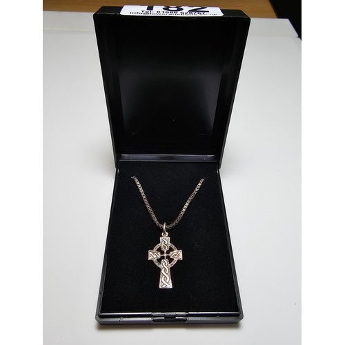 182 - 925 Silver Celtic cross pendant on a good quality 16 inch 925 Silver box link neck chain in clean co... 