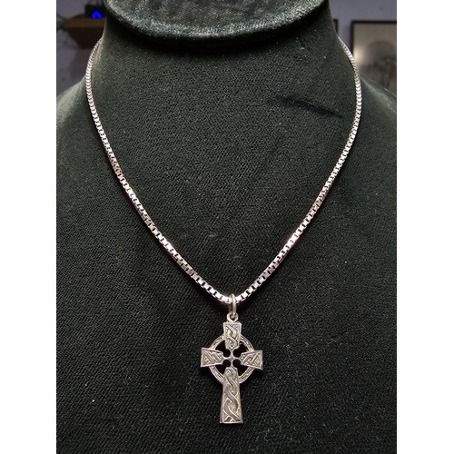 182 - 925 Silver Celtic cross pendant on a good quality 16 inch 925 Silver box link neck chain in clean co... 