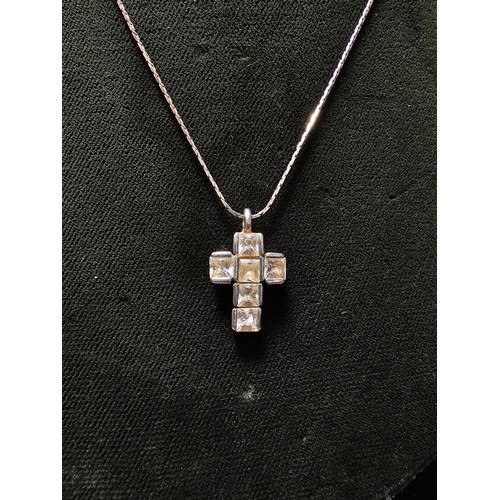 200 - 925 Silver cross pendant inset with crystal CZ stones on a 16 inch 925 Silver chain in clean conditi... 