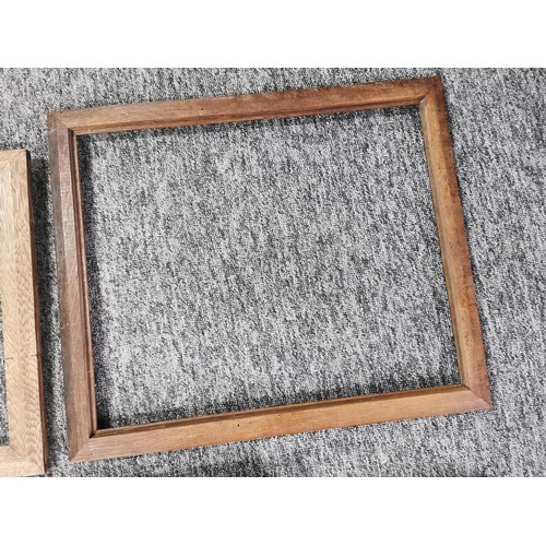 131 - A quantity of 3 oak picture frames 1 with carved detailing to the edges along with a well executed, ... 